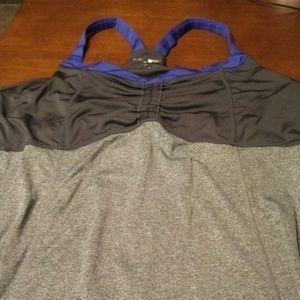Vital Spirit Activewear Top size XL